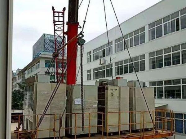 张店区吊车出租_鸿新起重吊装有限公司过程中都要注意